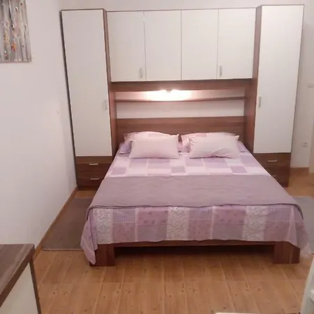 Apartmani Lomar Stari Grad  Exterior photo