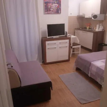 Apartmani Lomar Stari Grad  Exterior photo