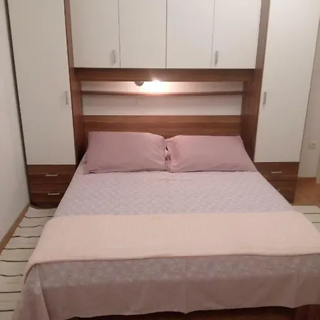 Apartmani Lomar Stari Grad  Exterior photo